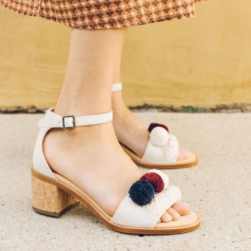 Soludos Capri Pom Pom Heel Sandal Shoe NIB - Picture 3 of 6